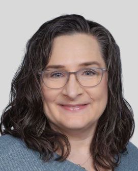 Jean Bustamante headshot